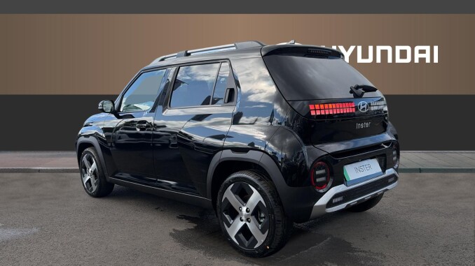 Hyundai INSTER 85kW 02 49kWh 5dr Auto Electric Hatchback - Image 2